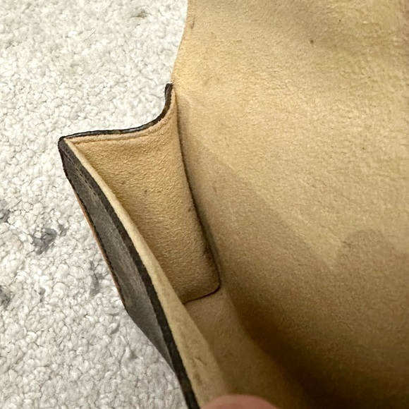 Louis Vuitton Florentine Belt Bag With Strap - Picture 8 of 13